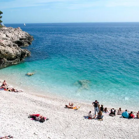 Maris-2 By Interhome Пула