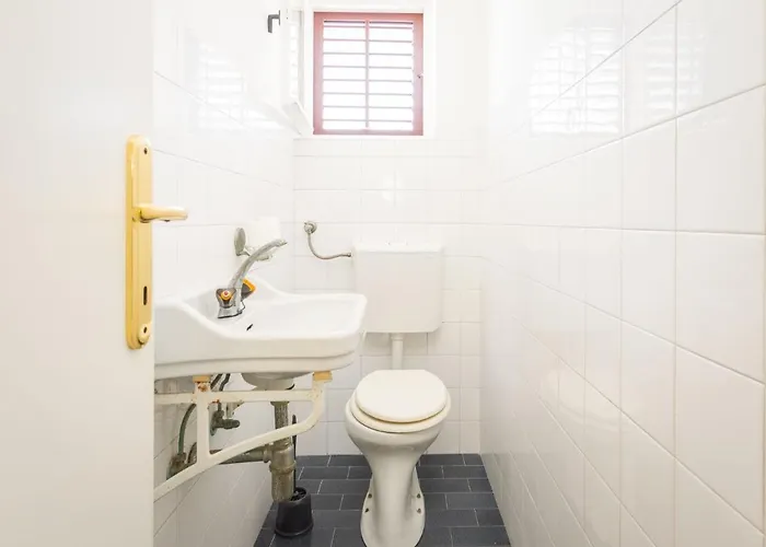 Maris-2 By Interhome Пула