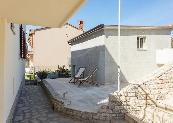 Apartamento Maris-2 By Interhome *