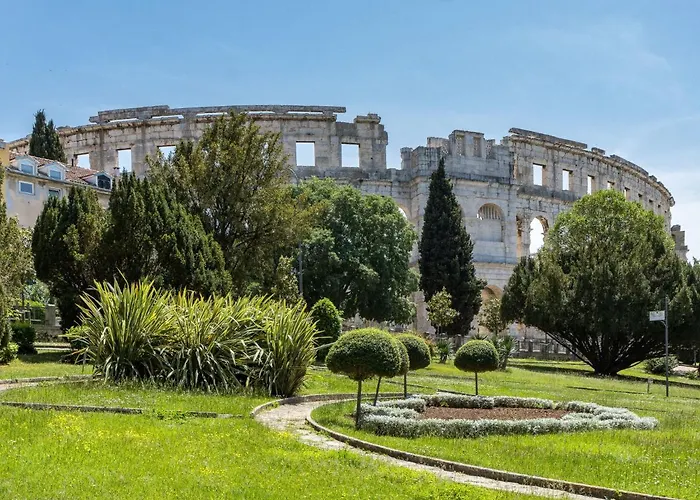 Maris-2 By Interhome *